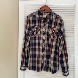 Levi’s Plaid Shirt - Size Large
